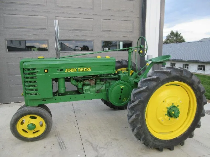 1939 John Deere H Tractor