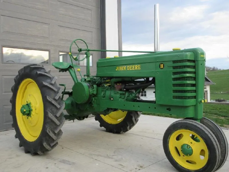 1939 John Deere H Tractor